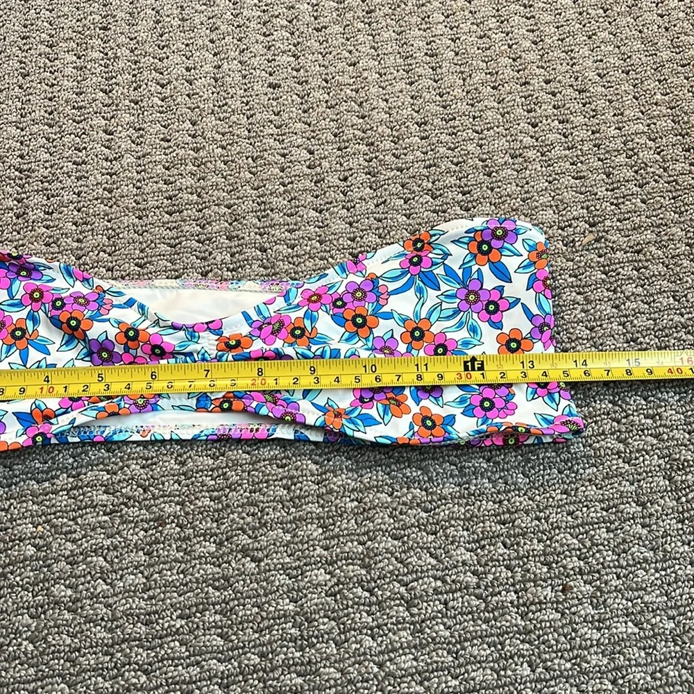 NWOT Frankie’s Bikini Floral Patterned Strapless Bandeau Ruched Bikini Swim Top